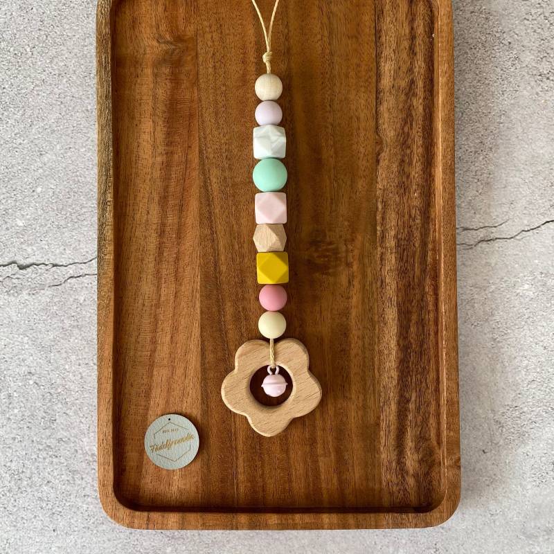 Frühlingsblume Greifling Kiwa-Anhänger Kinderwagenkette Maxicosi Anhänger Babyschalenanhänger Spielbogenanhänger von Etsy - DieFaedelfreundin