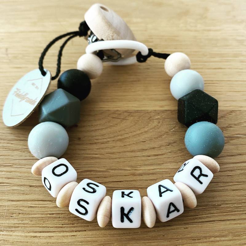 Schnullerkette Mit Namen „Kontraste" von Etsy - DieFaedelfreundin