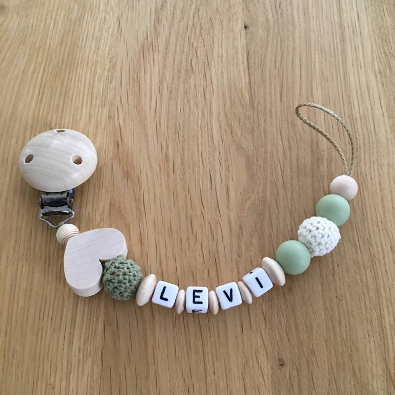 Schnullerkette Mit Namen "Elefant Im Dschungel" Schnullerkette Mit Namen "Elefant Im Dschungel" von Etsy - DieFaedelfreundin