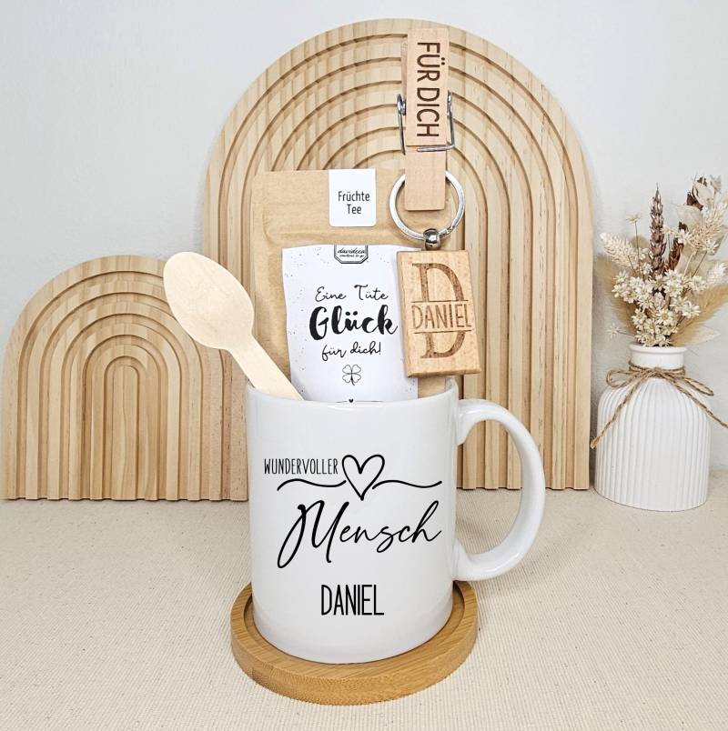 Tasse Besonderer Mensch Herz Geschenk Set Spruch Kaffeetasse Schlüsselanhänger Kaffee Tee Kakao von Etsy - DieFarbkleckserei123