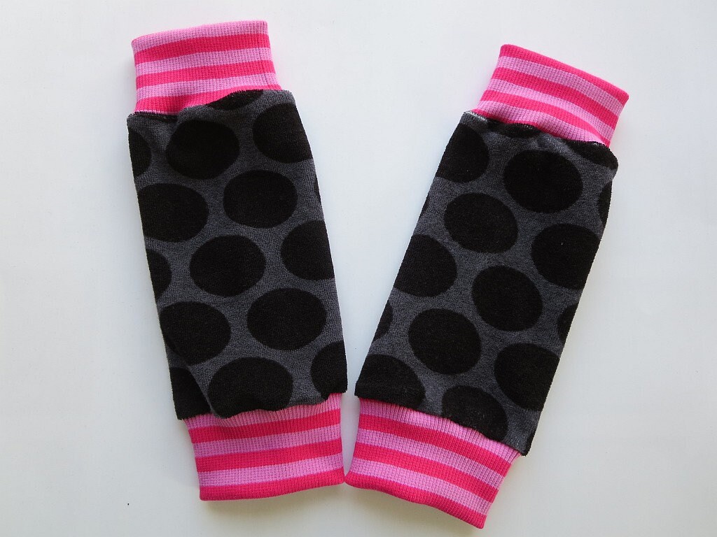 stulpen Maxi Dots Schwarz Pink stulpen Maxi Dots Schwarz Pink von Etsy - DieLederbande