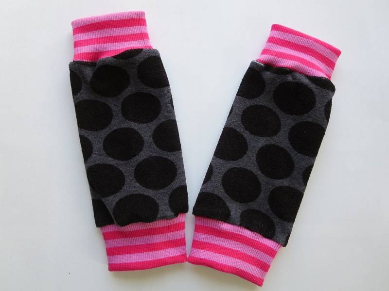 stulpen Maxi Dots Schwarz Pink stulpen Maxi Dots Schwarz Pink von Etsy - DieLederbande