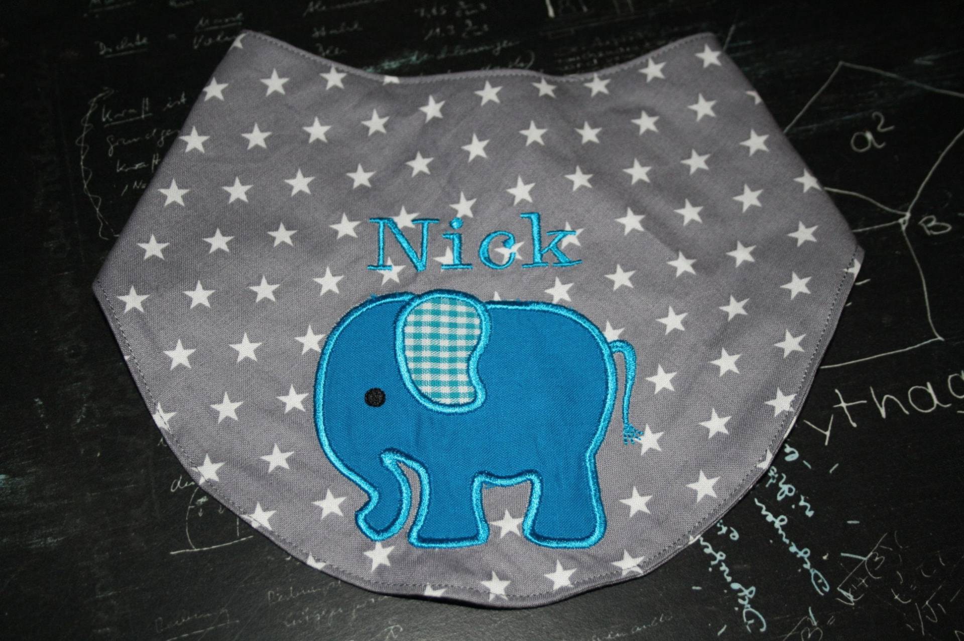 Halstuch Lätzchen Elefant #1 Mit Namen W249 Halstuch Lätzchen Elefant #1 Mit Namen W249 von Etsy - DieWichtelstickerei