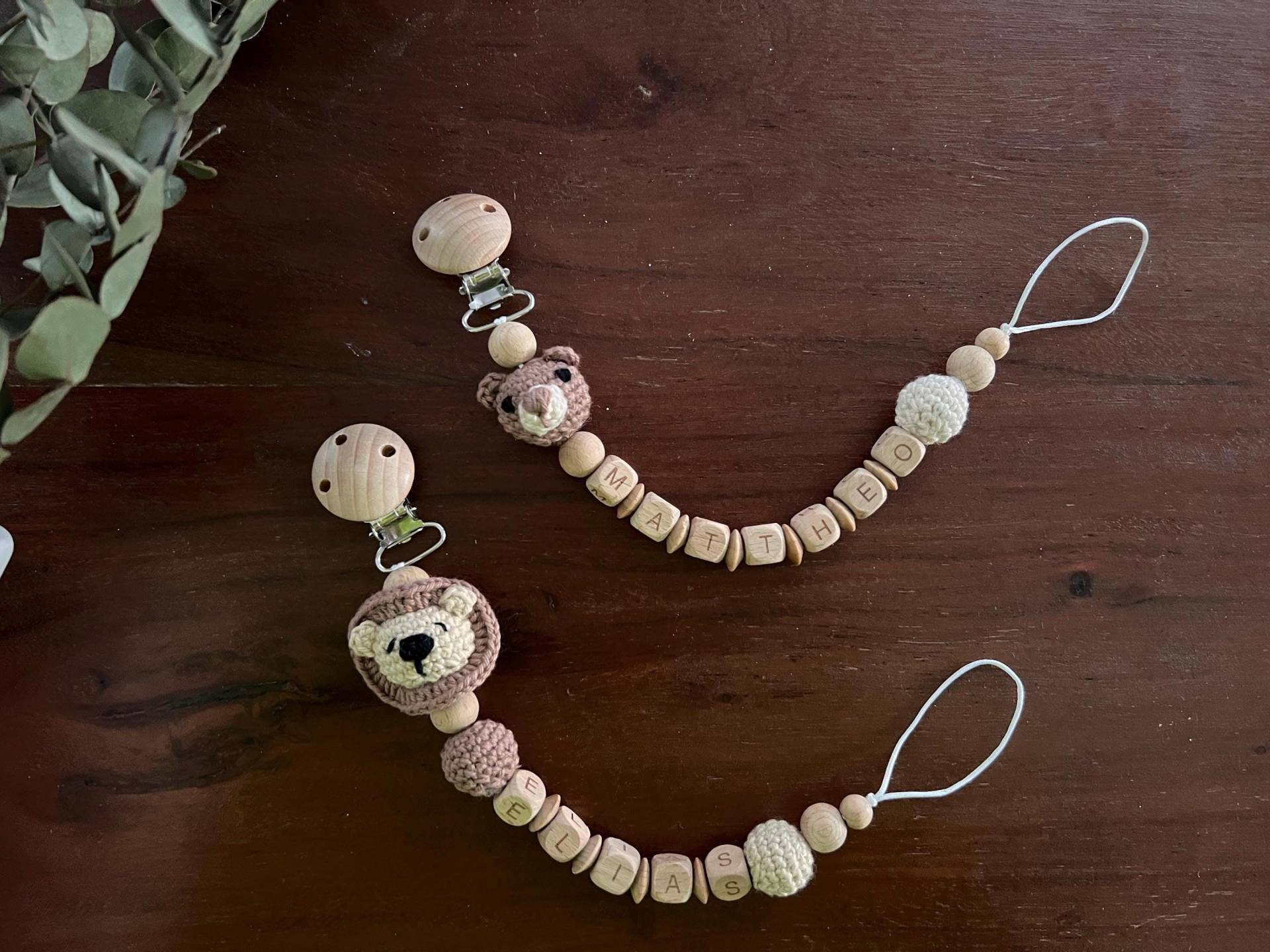 Schnullerkette Mit Namen - Schnuller Clip Für Babys | Gehäkelte Teddy Löwe Personalisierte von Etsy - DieZaubermasche