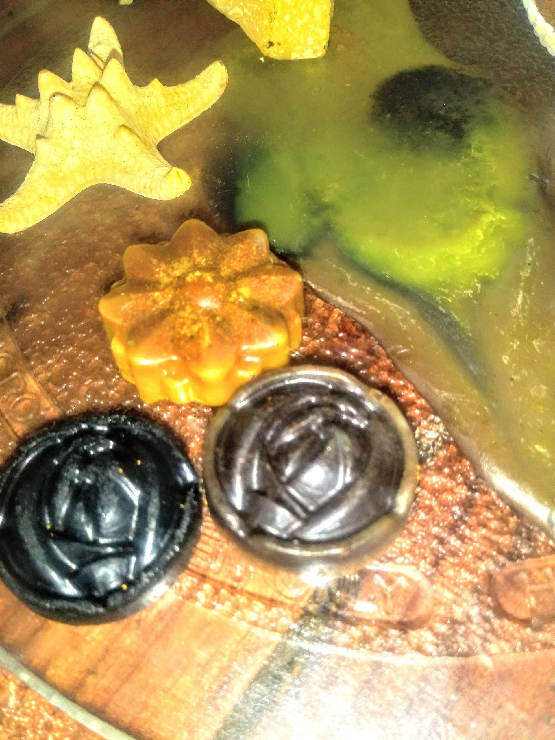 Aktivkohle Sheabutter Bienenwachs Schmilzt Aktivkohle Sheabutter Bienenwachs Schmilzt von Etsy - DignityEsthetics