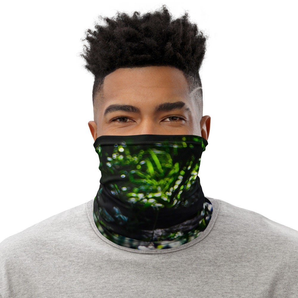 Halstuch, Gesichtsmasken, Stirnbänder, Halswärmer, Bandana, Einzigartiges Design, Armband, Natur, Grün, Outdoors Halstuch, Gesichtsmasken, Stirnbänder, Halswärmer, Bandana, Einzigartiges Design, Armband, Natur, Grün, Outdoors von Etsy - DistortedRainbowsArt