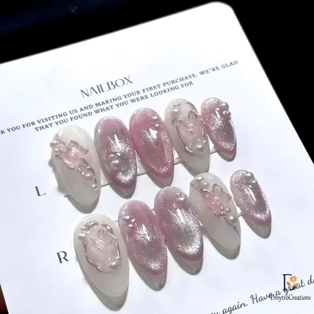 Pink Pearl Press On Nails Mit Glitter & Floral 3D Art - Glänzende Handgefertigte Falsche Nägel, Weiches Feminines Nagelset Für Geschenk Oder Party von Etsy - DmytroCreations