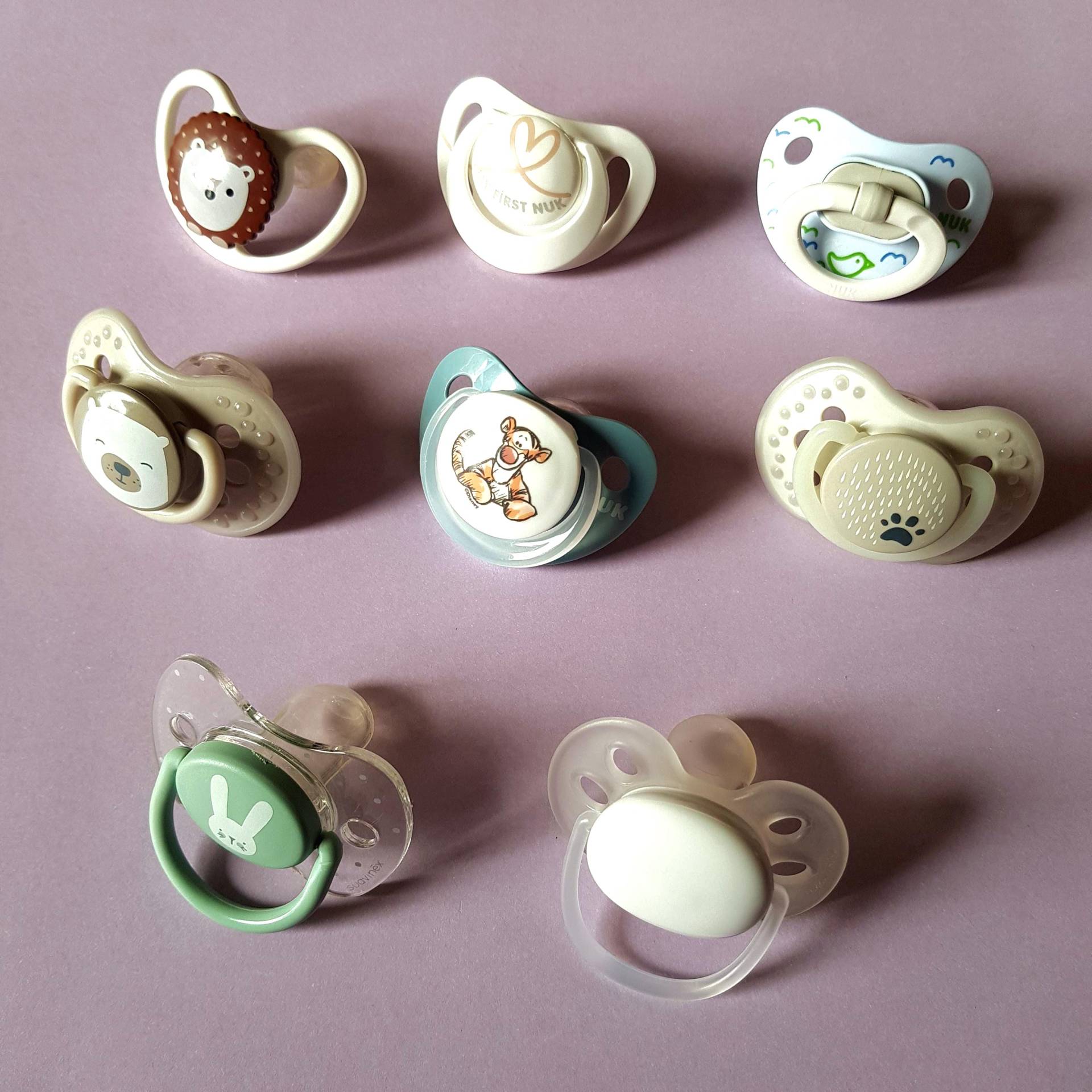 Baby Schnuller | 8 Stück Und Babyflaschen | 3 - Nicht Neu Aber in Einem Guten Zustand von Etsy - DoodooCZ