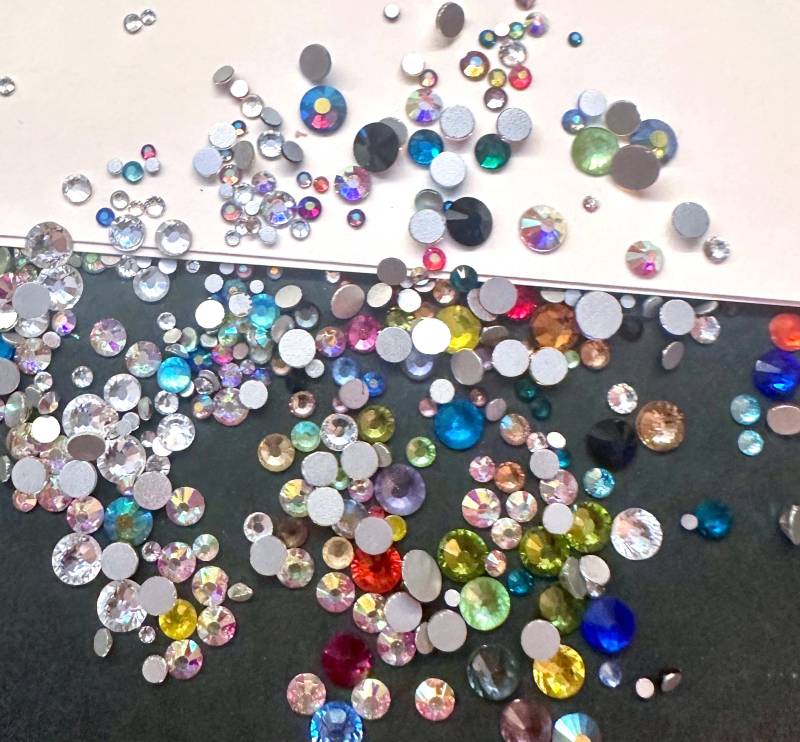 Ab Nail Art Strasssteine, Funkelnde, Flache Glassteine, 3D-Dekorationen Ab Nail Art Strasssteine, Funkelnde, Flache Glassteine, 3D-Dekorationen von Etsy - DorraDesign