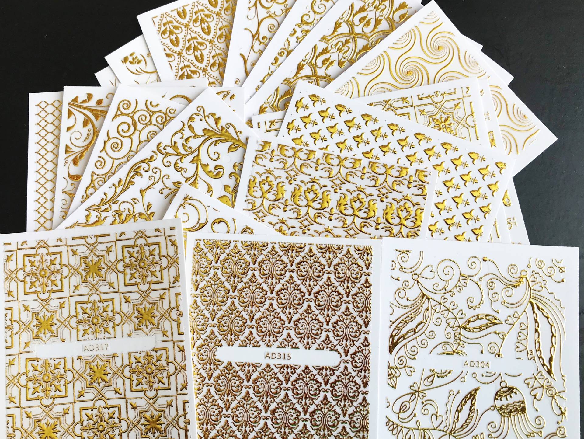 Luxuriöse 3D-Gold-Nagelsticker | 3D-Geprägte Nagelsticker Elegante Spitzenfolie Für Hochzeiten Und Glamouröse Maniküren Luxuriöse 3D-Gold-Nagelsticker | 3D-Geprägte Nagelsticker Elegante Spitzenfolie Für Hochzeiten Und Glamouröse Maniküren von Etsy - DorraDesign