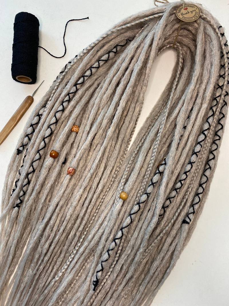 Silber Weiße Dreadlocks/Festival Boho Temporäre Dreadlockverlängerungen Doppelseitige Oder Einseitige Gehäkelte 16-24 Inches von Etsy - DrDreadShop