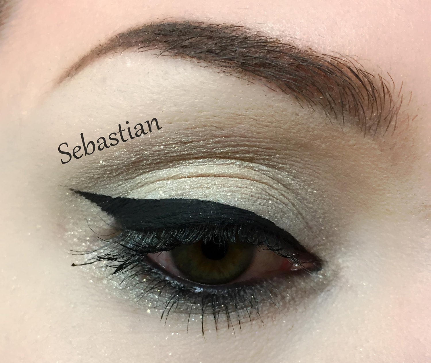 Sebastian - Handgemachter Mineral Pressed 26 Mm Lidschatten von Etsy - Dragonsworn