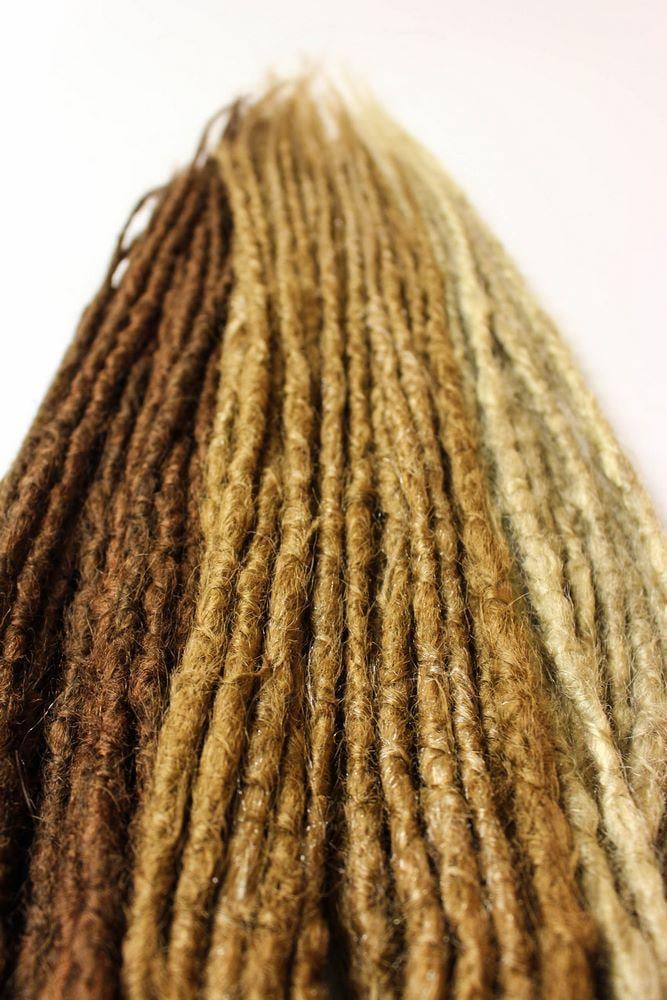Halbes Set Mit 25 Gehäkelten Dreads, Farbe Braun, Rot Und Blond, 40 cm Lang, Handgemacht Für Einen Vollen Natürlichen Look, Sommer, Festival Style von Etsy - DreadlocksBarcelona