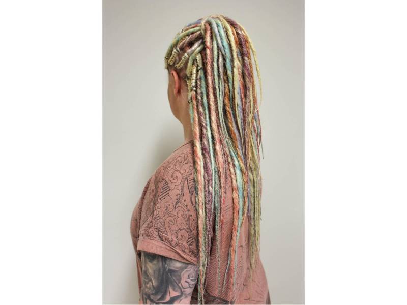 40 Dreads, Volles Set Blond Und Pastell Matte Pink, Lila, Blau, Grün, Verdreht 50+ cm, Ombre, Bunt Dreads von Etsy - DreadsBarcelona