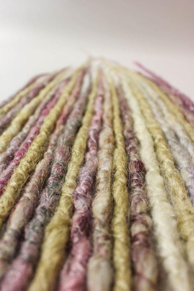 40 Dreads, Volles Set Blond Und Pastellfarben, Rosa, Lila, Blau, Gehäkelt, Bunte Sommer-Dreads 40 Dreads, Volles Set Blond Und Pastellfarben, Rosa, Lila, Blau, Gehäkelt, Bunte Sommer-Dreads von Etsy - DreadsBarcelona
