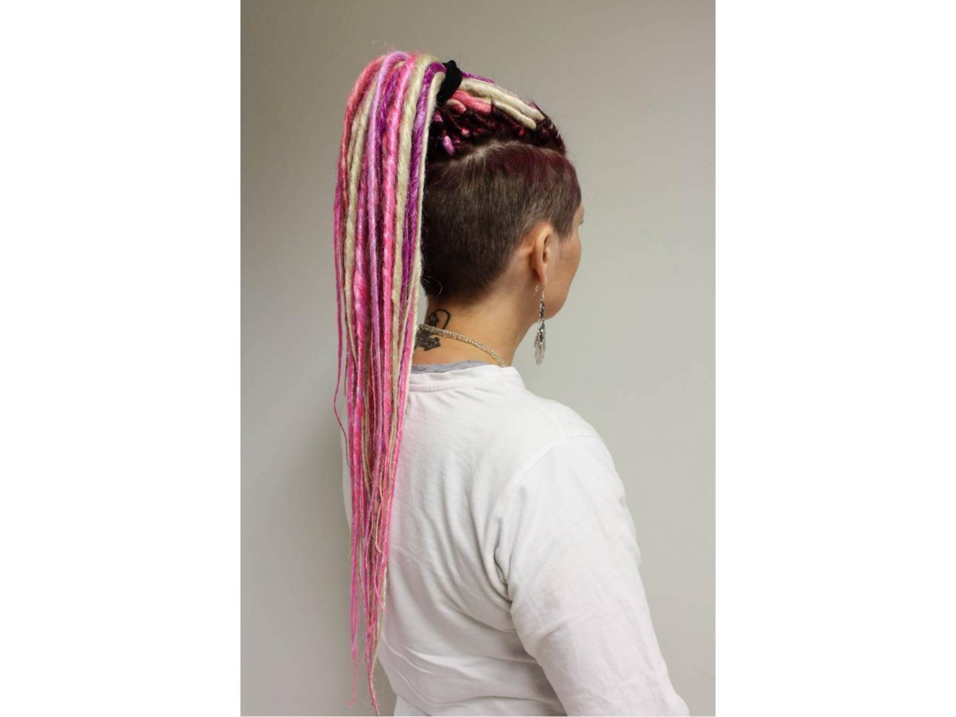 Halbes Set Von 25 Hellrosa Und Blonden Dreads, Geflochten 40 cm, Handgemacht, Perfekt Für Sommerlook Oder Festival, Undercut Mohawk Halbes Set Von 25 Hellrosa Und Blonden Dreads, Geflochten 40 cm, Handgemacht, Perfekt Für Sommerlook Oder Festival, Undercut Mohawk von Etsy - DreadsBarcelona