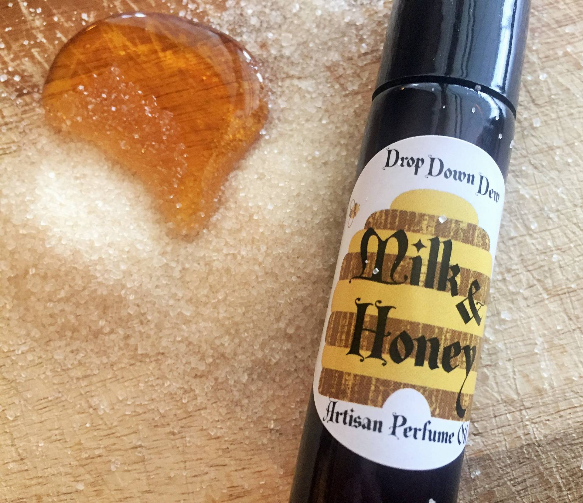 Milch & Honig Roll-On Parfümöl, Gourmand Parfüm, Vanille Honig, Wabenduft, Geschenk Für Honigliebhaber Milch & Honig Roll-On Parfümöl, Gourmand Parfüm, Vanille Honig, Wabenduft, Geschenk Für Honigliebhaber von Etsy - DropDownDew