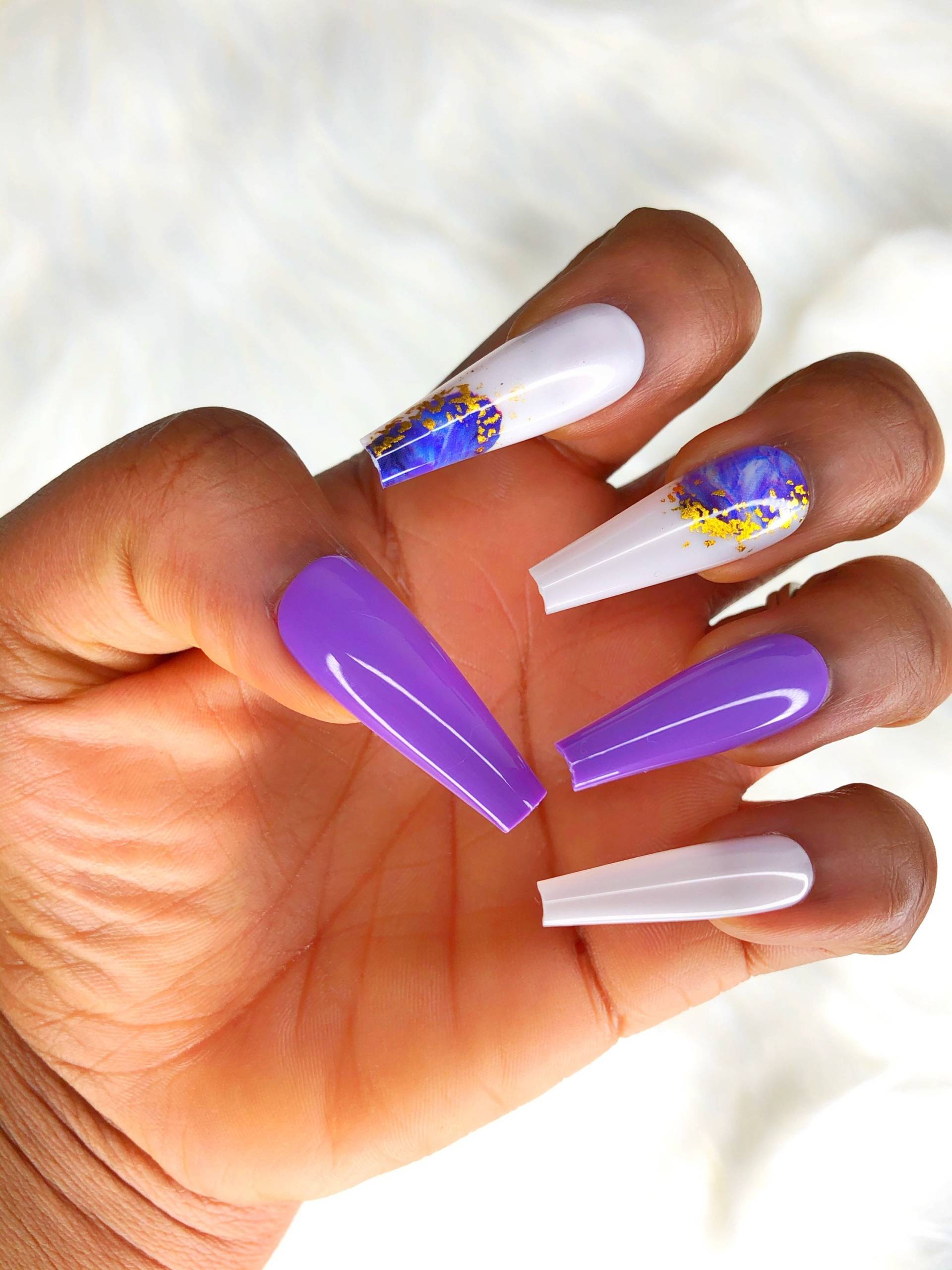 Fantasy Set -Long Lila Und Weiß Sarg Press On Nails Fantasy Set -Long Lila Und Weiß Sarg Press On Nails von Etsy - DrosseNails