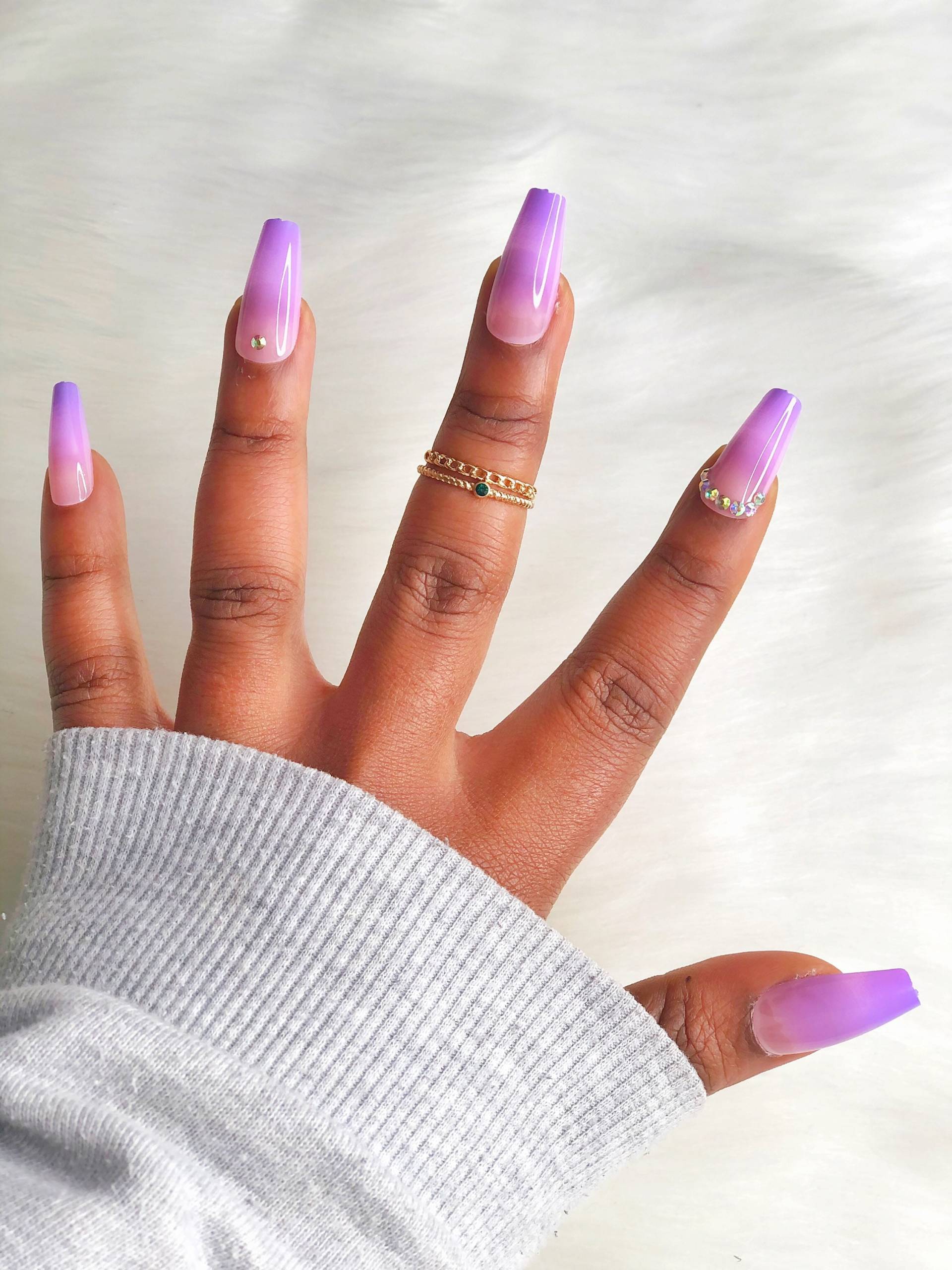 Iris Set - Lila Ombre Medium Tapered Coffin Press On Nails Mit Strass von Etsy - DrosseNails
