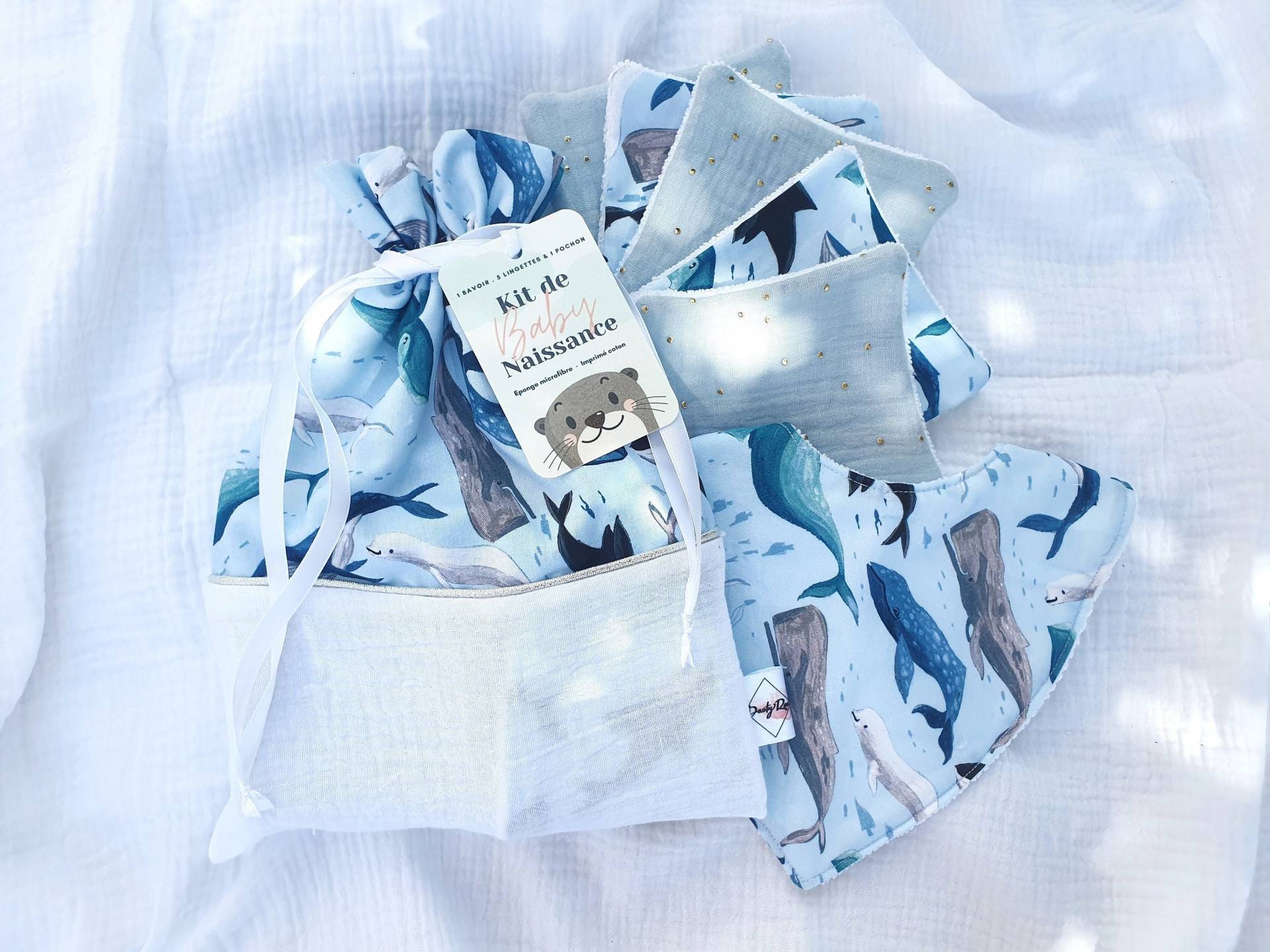 Geburtsset, Baby-Bandana-Lätzchen, Waschbare Tücher, Beutel, Wale, Meerestier-Babybox, Anpassbares Baby-Geschenk von Etsy - DustyRoseCouture