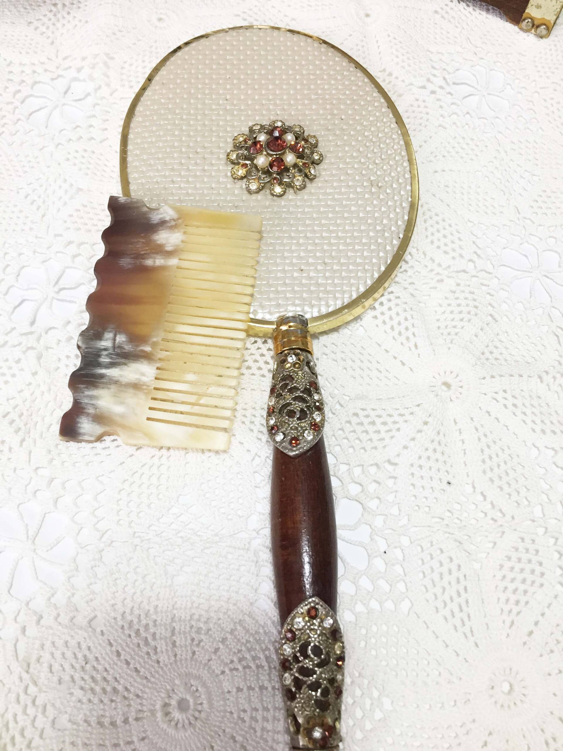 Vintage Antiker Knochenkamm-Spiegel/Eitelkeits-Handspiegel Und Kamm-Set Elegant Sehr Stilvoll Knochenkamm von Etsy - DyESTOREVINTAGE