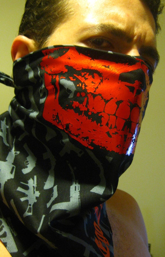 Rot Metallic Chrom Folie Schädel Auf Schwarz Und Silber Maschinengewehr Druck Bandana Schal Wickeln Maske Gamasche Dreharbeiten Airsoft Paintball Us Rot Metallic Chrom Folie Schädel Auf Schwarz Und Silber Maschinengewehr Druck Bandana Schal Wickeln Maske Gamasche Dreharbeiten Airsoft Paintball Us von Etsy - EGOLOGICS