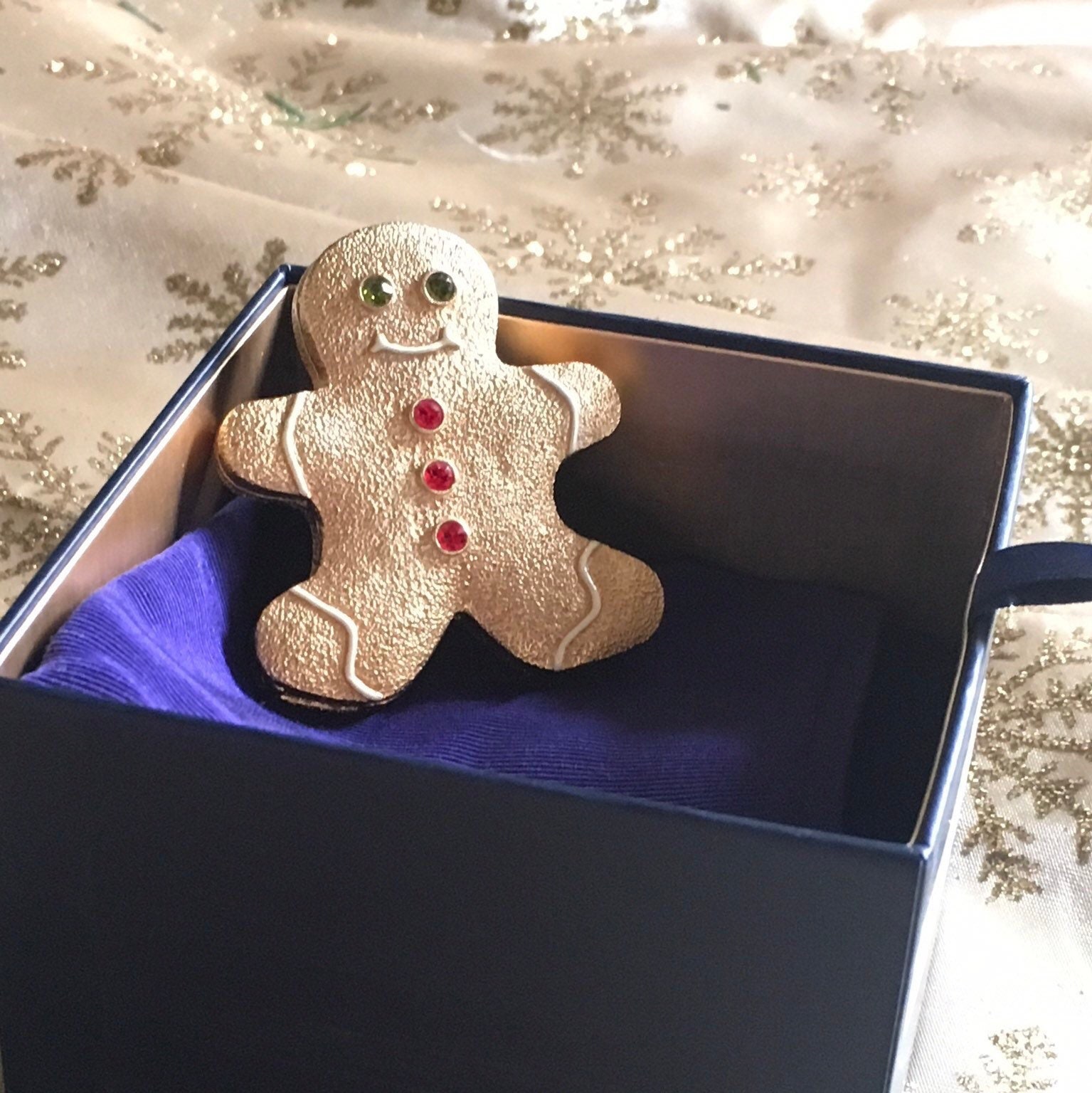 Estee' Lauder Holiday Treat Festes Parfüm Minze in Beiden Boxen Oder Nur Präsentationsbox Estee' Lauder Holiday Treat Festes Parfüm Minze in Beiden Boxen Oder Nur Präsentationsbox von Etsy - ESTEEFINDS4U