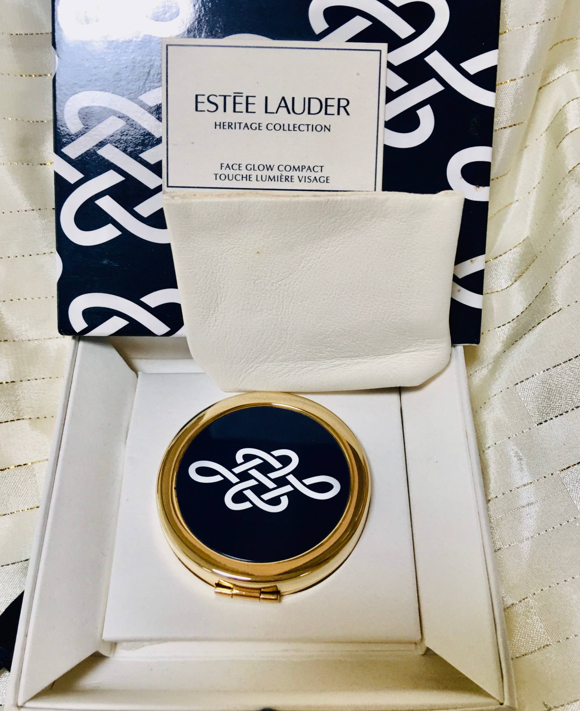 Sehr Seltene Estée Lauder Heritage Collection Cheek Stain/Blusher/Face Glow in Einem Sanften Pfirsichton Mit Glitter Und Glimmer Sehr Seltene Estée Lauder Heritage Collection Cheek Stain/Blusher/Face Glow in Einem Sanften Pfirsichton Mit Glitter Und Glimmer von Etsy - ESTEEFINDS4U