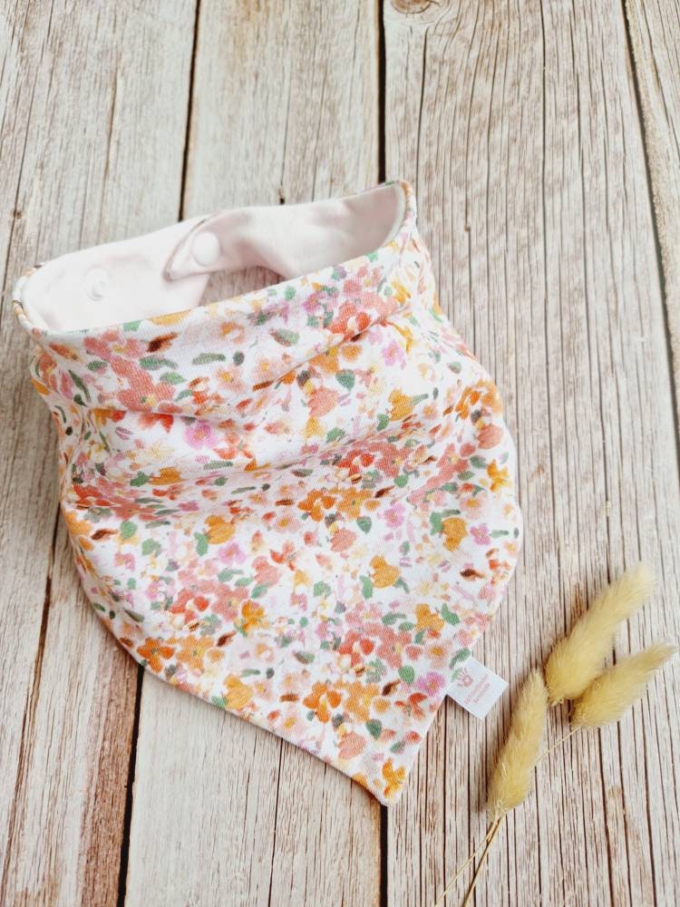 Halstuch Baby Schal Dreieckstuch Mädchen Blumen Floral Aquarell Rosa Handmade 62 68 74 80 86 92 98 104 110 Halstuch Baby Schal Dreieckstuch Mädchen Blumen Floral Aquarell Rosa Handmade 62 68 74 80 86 92 98 104 110 von Etsy - ETStoffzauber