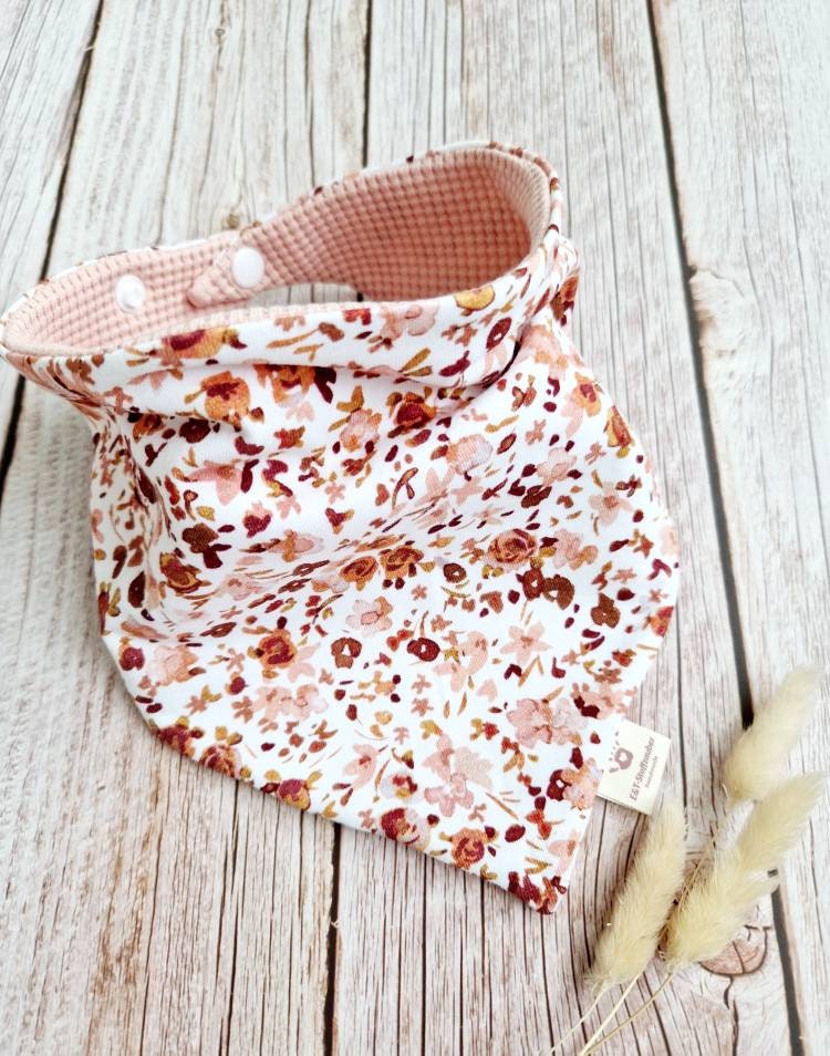 Halstuch Baby Schal Dreieckstuch Mädchen Blumen Floral Frühling Nuderosa 62 68 74 80 86 92 98 104 110 Handmade von Etsy - ETStoffzauber