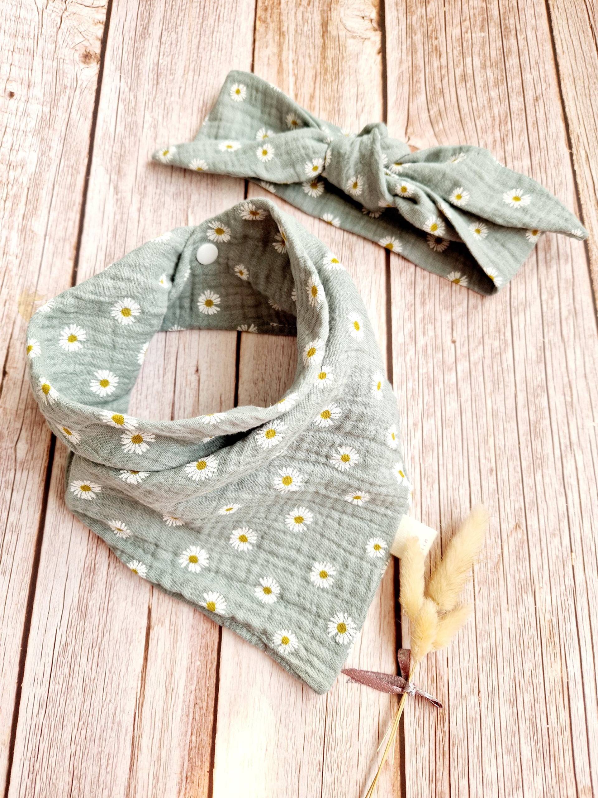 Halstuch Musselin Mädchen Oder Baby Schal Dreieckstuch Handmade Gänseblümchen Blumen 62 68 74 80 86 92 98 104 von Etsy - ETStoffzauber