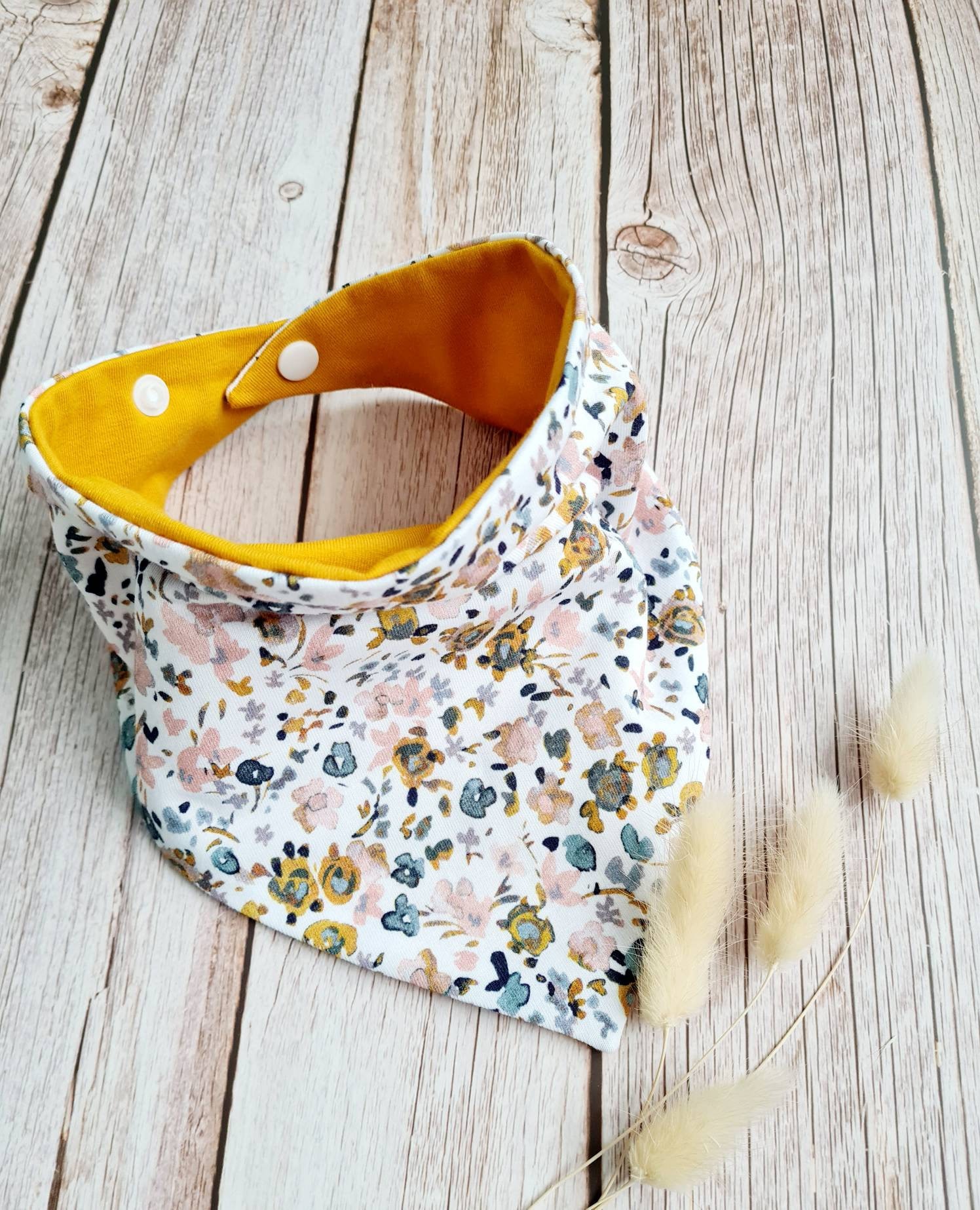 Halstuch Schal Dreieckstuch Aquarell Blumen Senfgelb Baby Oder Mädchen 62 68 74 80 86 92 98 104 110 Handmade Halstuch Schal Dreieckstuch Aquarell Blumen Senfgelb Baby Oder Mädchen 62 68 74 80 86 92 98 104 110 Handmade von Etsy - ETStoffzauber