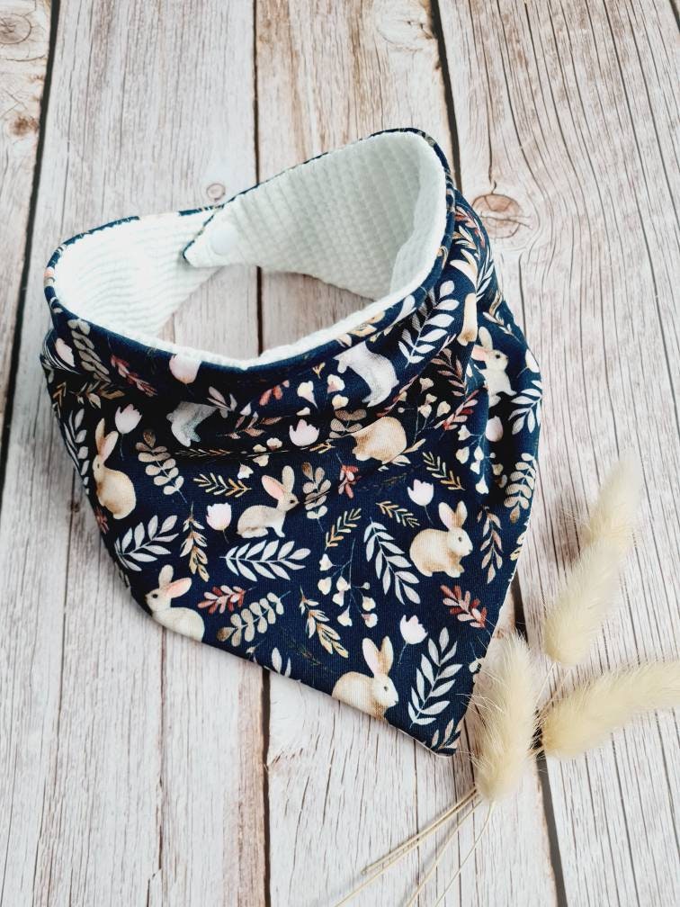 Handmade Halstuch Schal Dreieckstuch Boho Baby Hasen Ostern Beige Creme 62 68 74 80 86 92 98 104 110 Handmade Halstuch Schal Dreieckstuch Boho Baby Hasen Ostern Beige Creme 62 68 74 80 86 92 98 104 110 von Etsy - ETStoffzauber