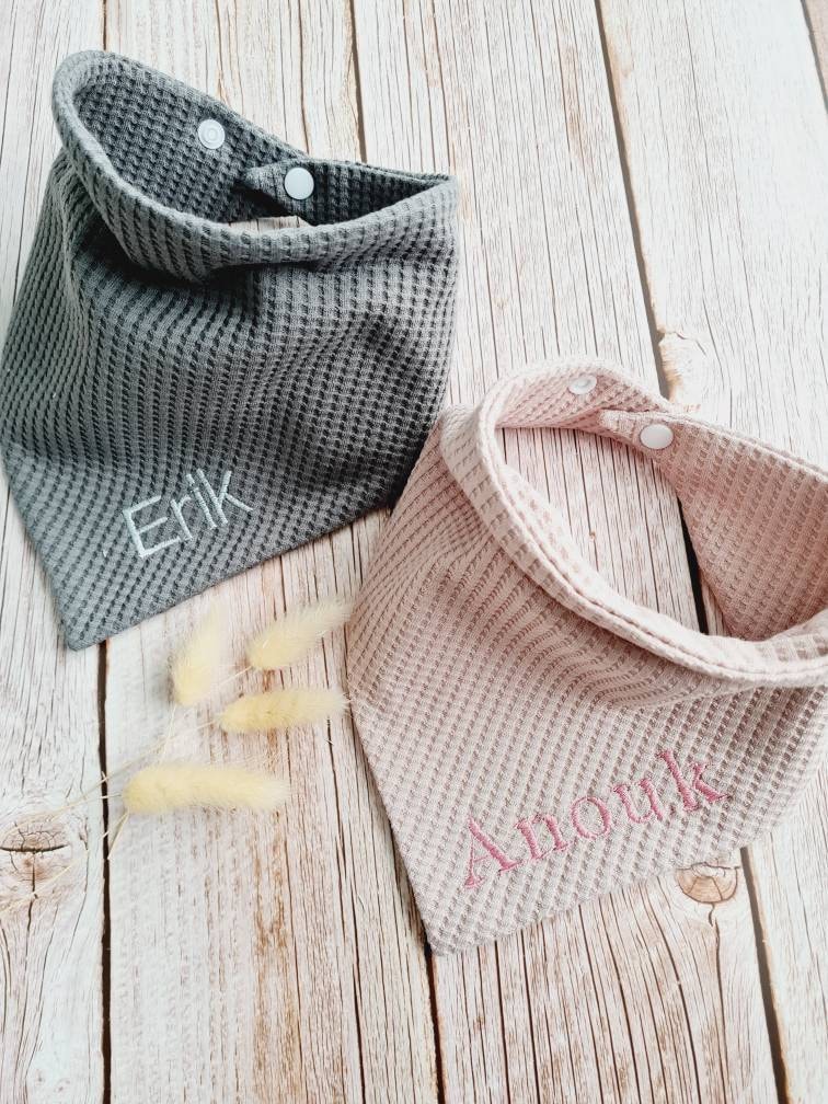 Personalisiertes Halstuch Baby Auch Für Stofftier Oder Hund - Personalisiert Mit Name Personalisiertes Halstuch Baby Auch Für Stofftier Oder Hund - Personalisiert Mit Name von Etsy - ETStoffzauber