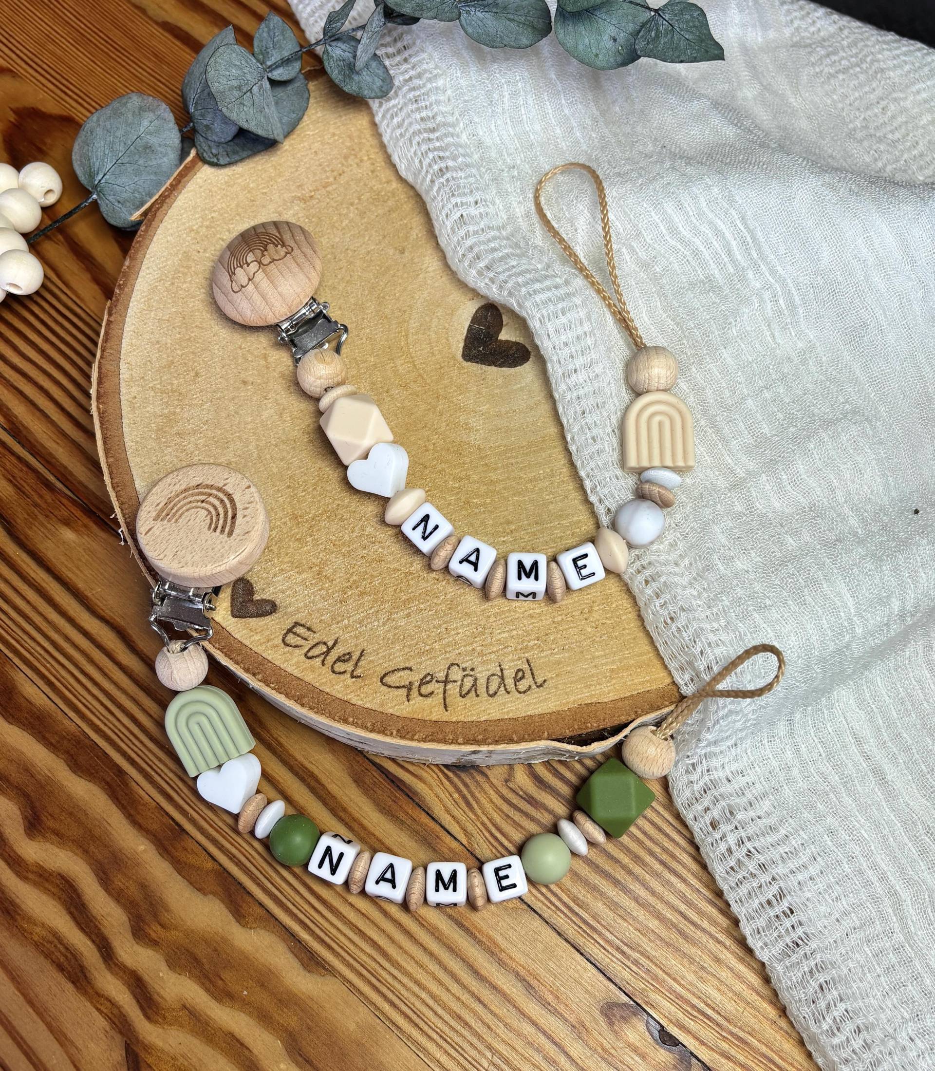Schnullerkette Mit Namen Personalisiert/Junge Mädchen Regenbogen, Grün Beige Holzclip Nuckelkette Geschenk Zur Geburt Schnullerkette Mit Namen Personalisiert/Junge Mädchen Regenbogen, Grün Beige Holzclip Nuckelkette Geschenk Zur Geburt von Etsy - EdelGefaedelShop
