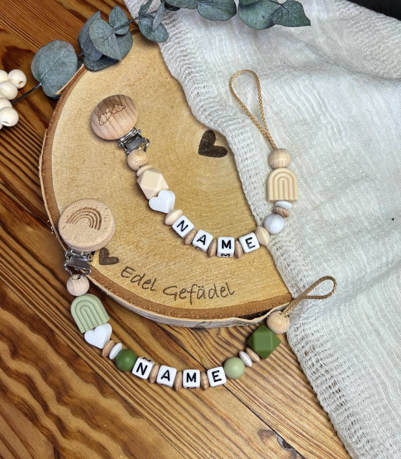 Schnullerkette Mit Namen Personalisiert/Junge Mädchen Regenbogen, Grün Beige Holzclip Nuckelkette Geschenk Zur Geburt von Etsy - EdelGefaedelShop