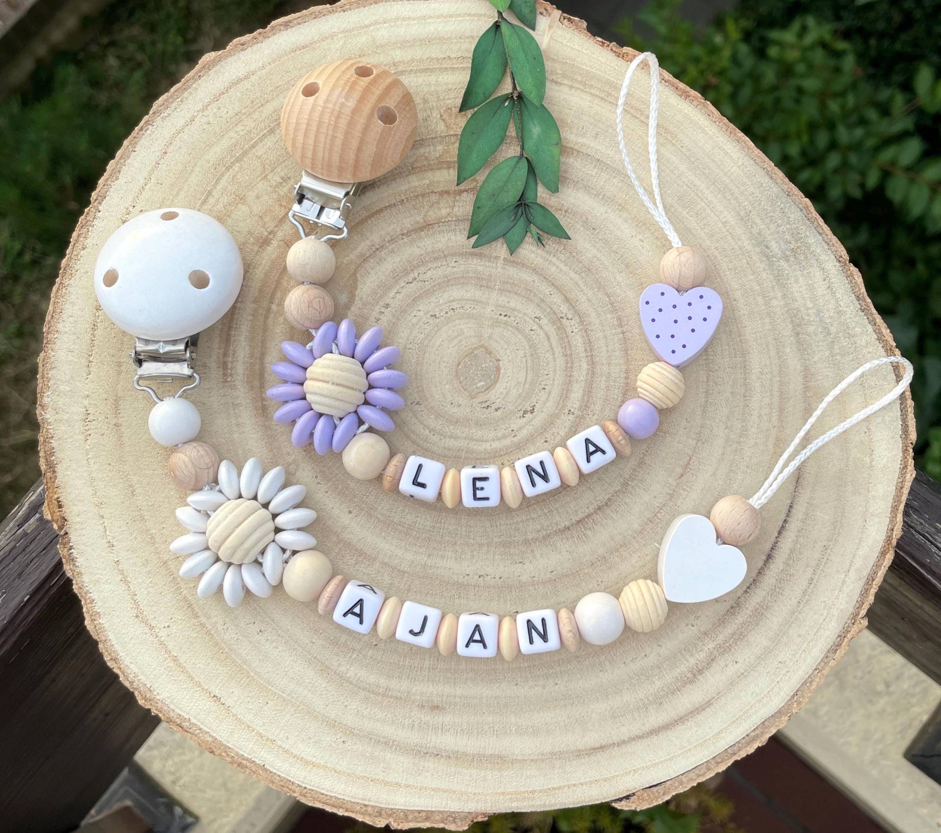 Schnullerkette Personalisiert Mit Name/3D Blume Holzperlen Weiß Flieder Geschenk Zur Geburt Nuckelkette von Etsy - EdelGefaedelShop