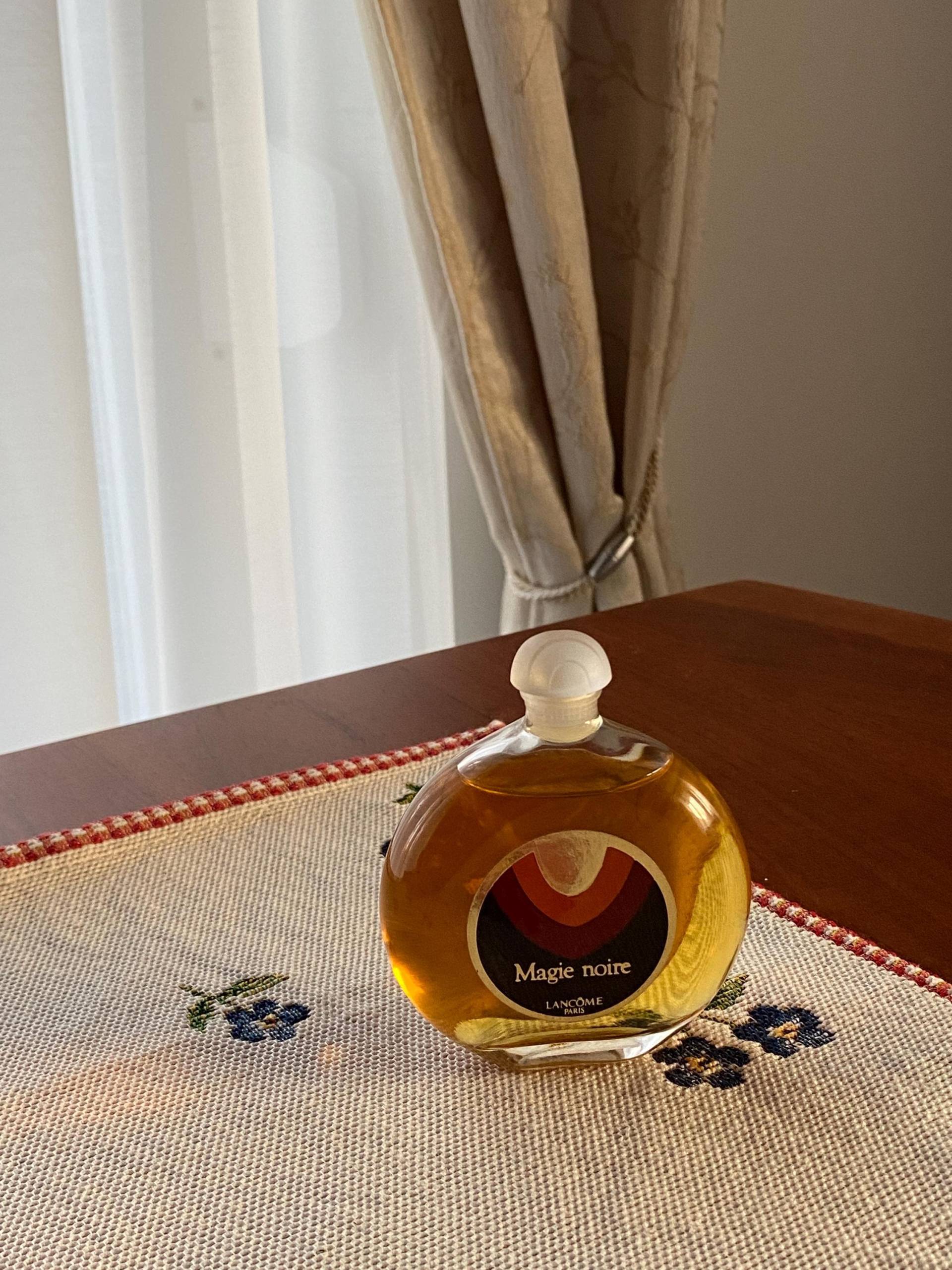 Sammlerstück Seltene Vintage 80Er Jahre Parfüm Lancome Magie Noire Edt 50 Ml von Etsy - EdelweissATvintage