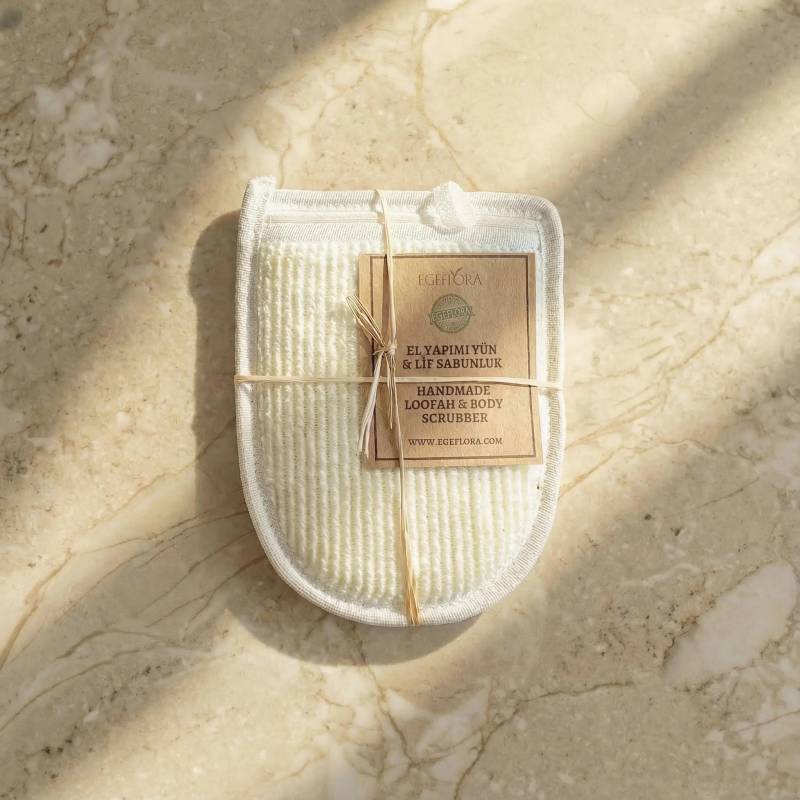 Handgefertigter Natürlicher Luffa-Schwamm Und Wollkörperwäscher von Etsy - Egeflora