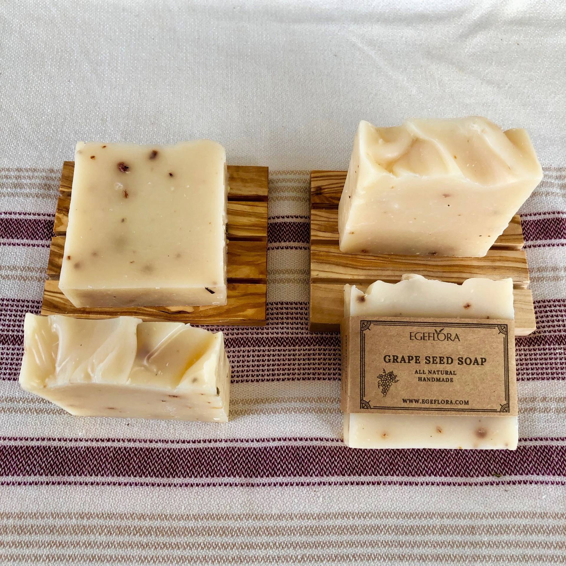 Handgemachte Traubenkernölseife, Olivenöl, Natürliche Hautpflege von Etsy - Egeflora