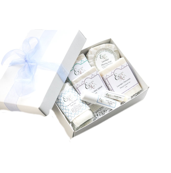 Lavendel Spa Geschenk-Set Rasierseife, Lotion Bar & Badesalz von Etsy - ElegantRoseBoutique