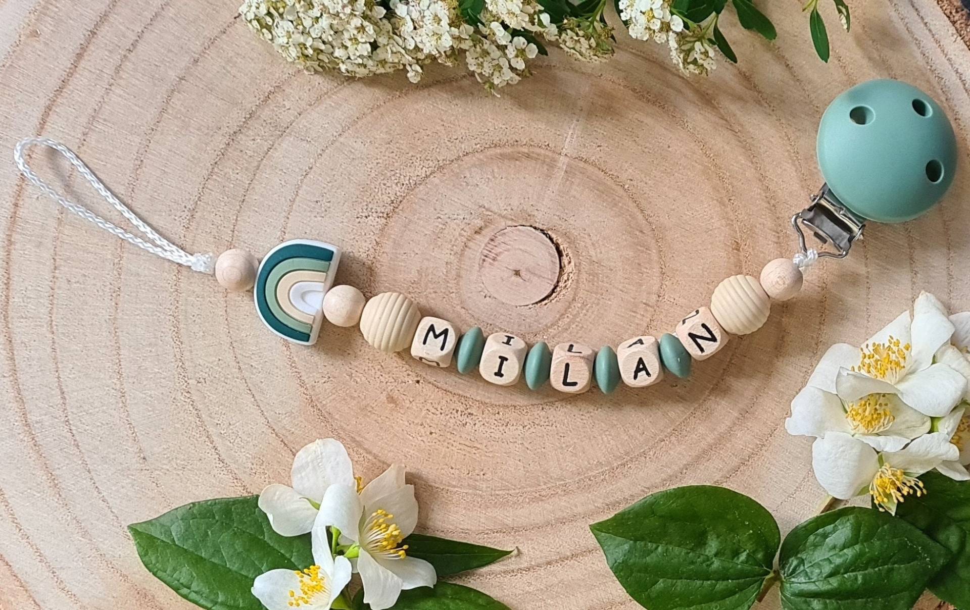 Schnullerkette Personalisiert Mit Name, Regenbogen, Salbeigrün, Beige Schnullerkette Personalisiert Mit Name, Regenbogen, Salbeigrün, Beige von Etsy - EliJuna