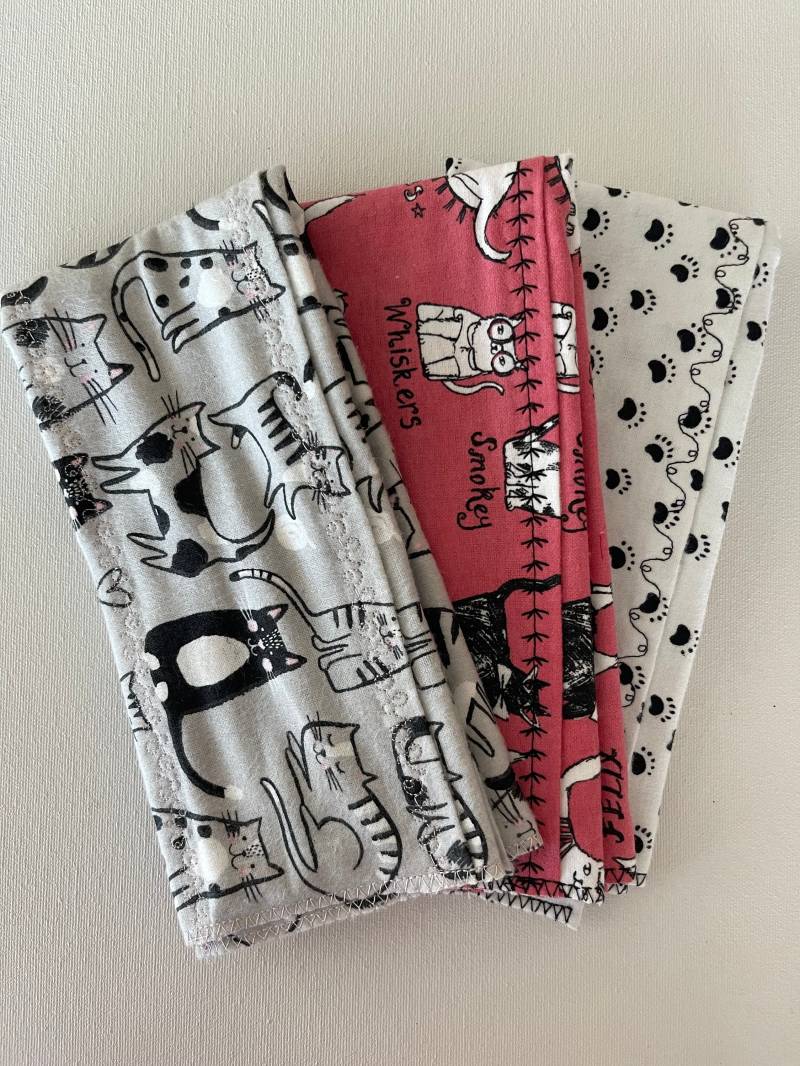 Katzen Print Baby Spucktücher-Set Handgefertigter Flanell, Bestickt | 3Er-Pack von Etsy - ElliesCraftRoom