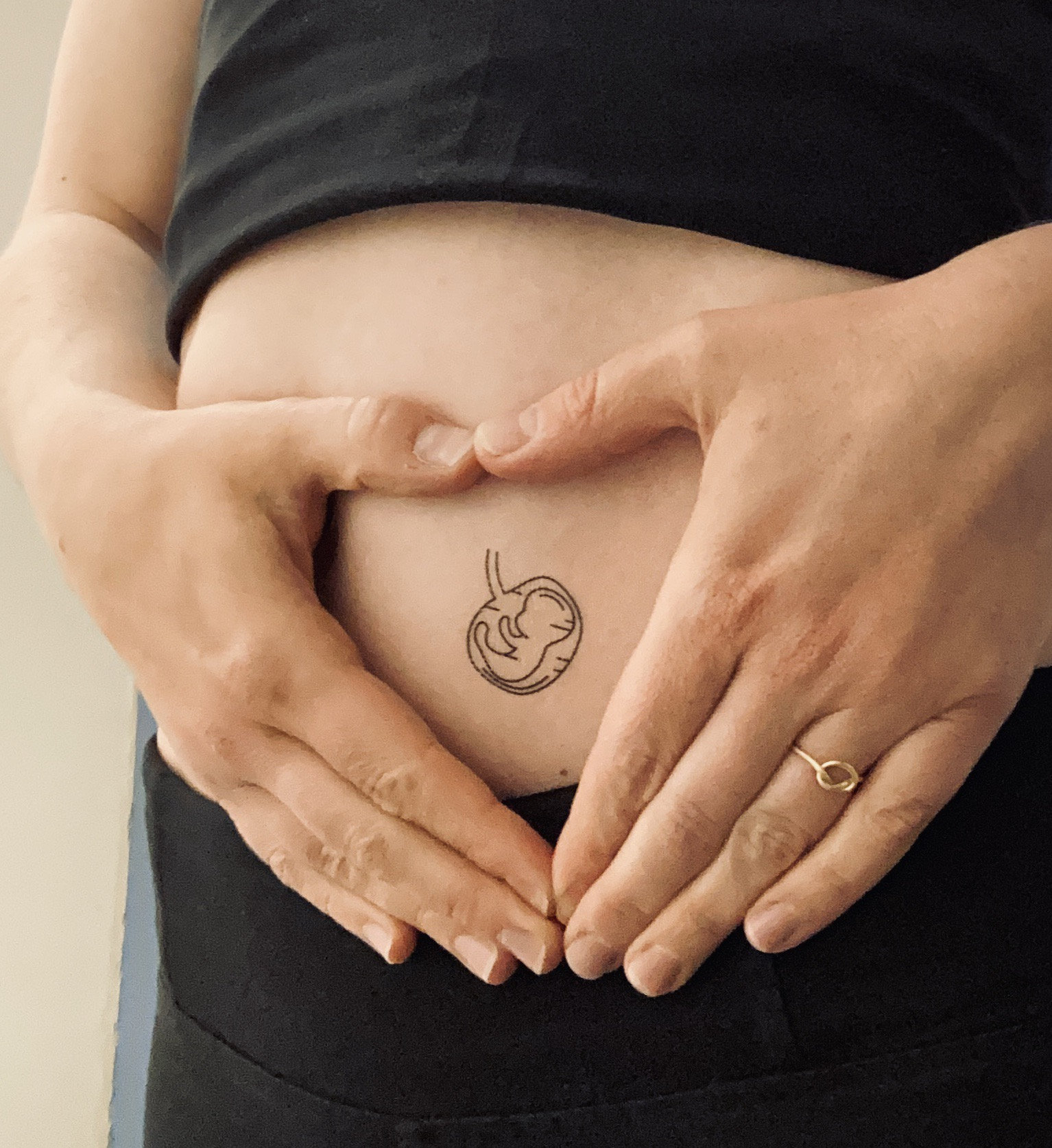 2 Fötus-Tattoos/Temporäres Tattoo Baby Schwangere Frau Schwangerschaftsanzeige Fake Schwarz von Etsy - ElyZeSHOP