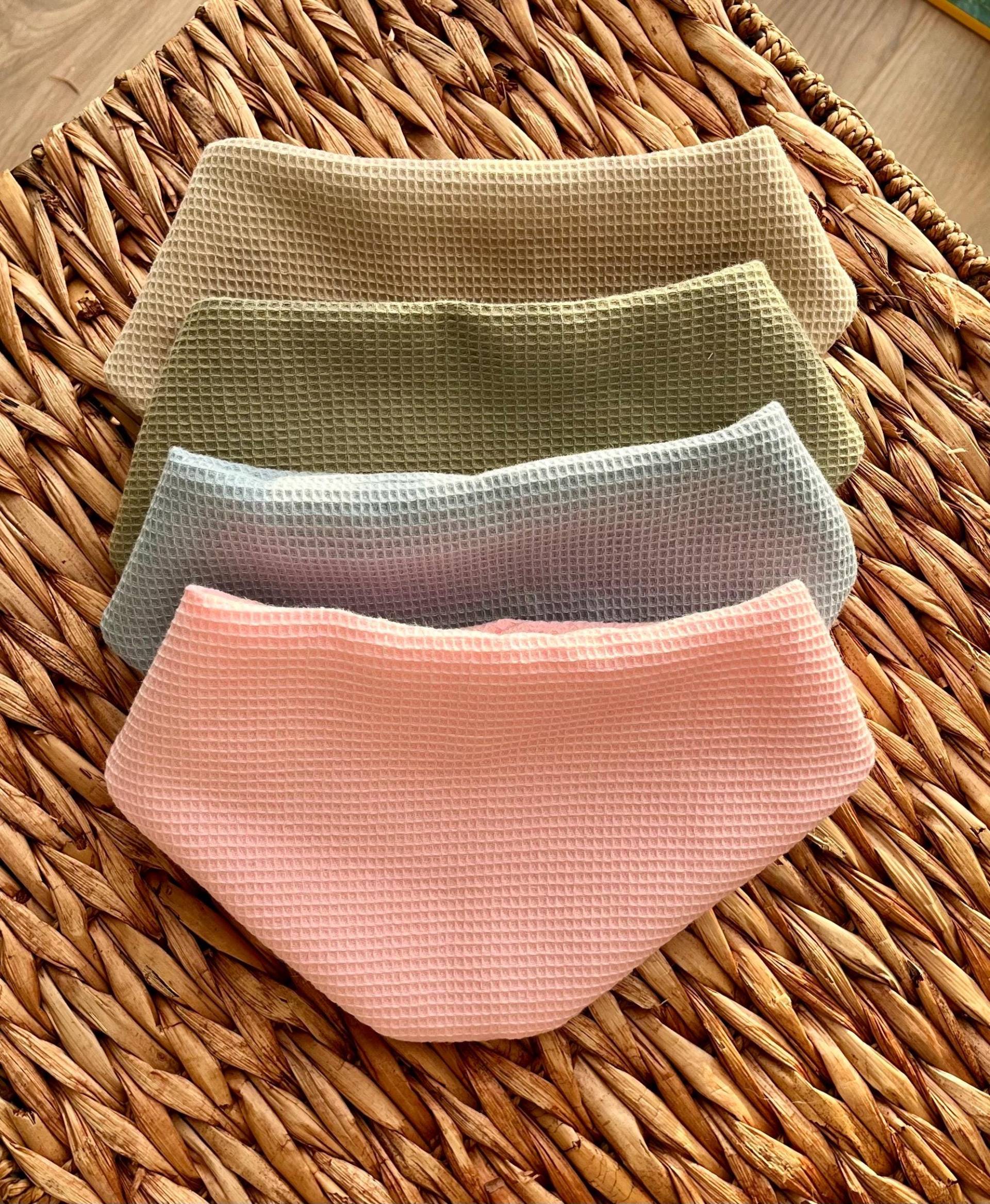 Lätzchen Dreieckstuch Waffelpiqué Lätzchen Dreieckstuch Waffelpiqué von Etsy - EmiLioHandgemachtes