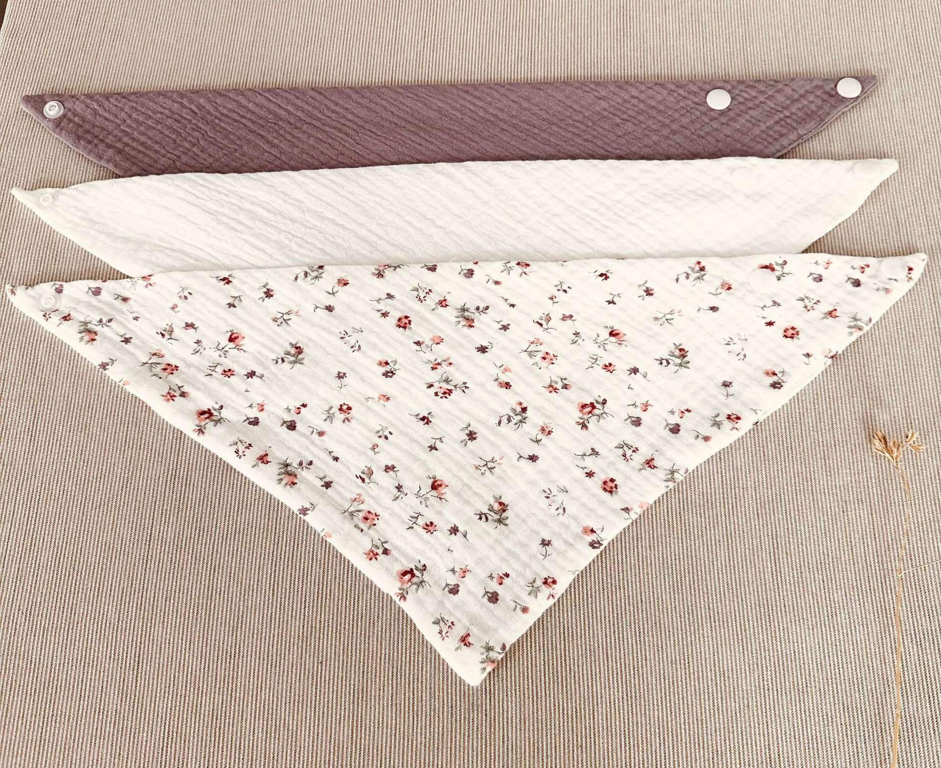 Dreieckstücher, Musselintuch Baby, Halstuch Dreieckstuch Babygeschenke, Baby Halstuch, Personalisiert, Latz von Etsy - EmmaundAntonShop