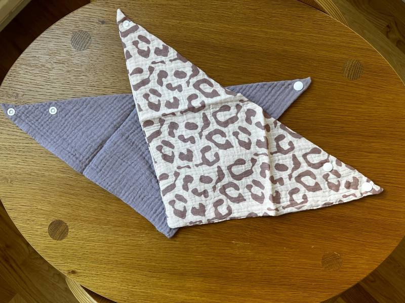 Personalisierte Dreieckstücher, Musselintuch Baby, Halstuch Dreieckstuch Babygeschenke, Baby Halstuch von Etsy - EmmaundAntonShop