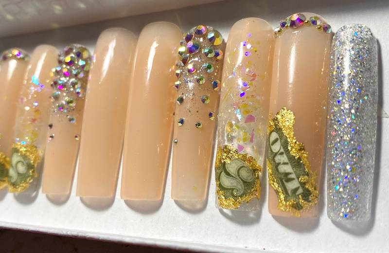 Gimmie Pesos | Drücken Sie Auf Die Nägel Geldnägel Schiere von Etsy - EmpressAllureNailz