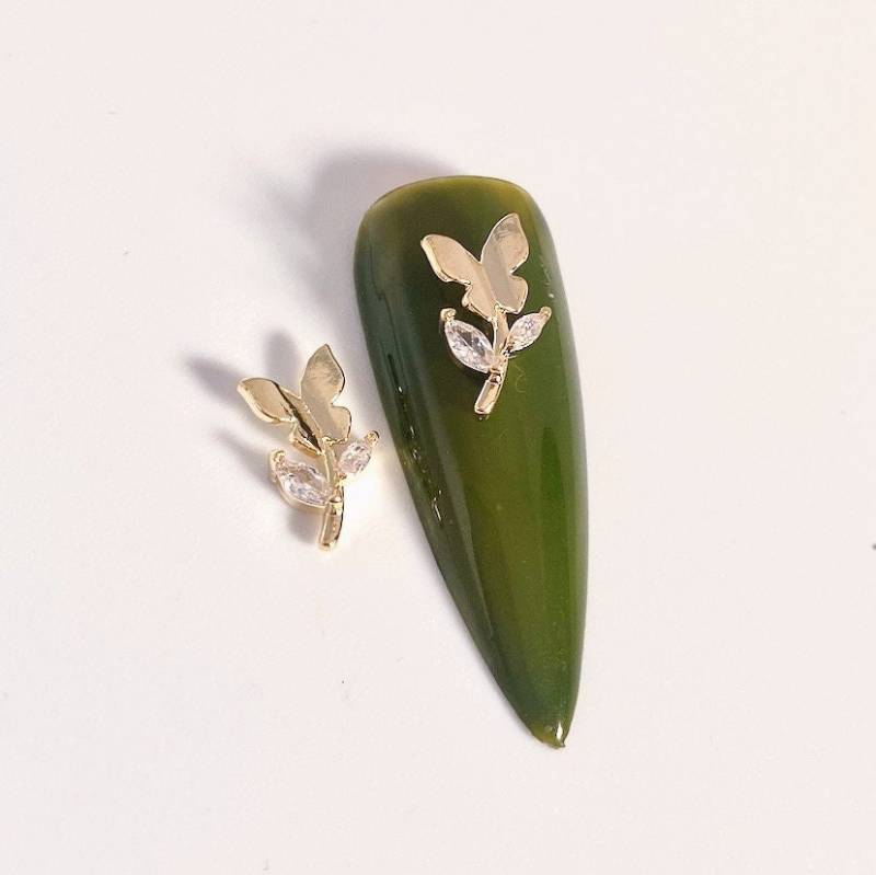 Nagel Charm - Blüte von Etsy - Emzikay