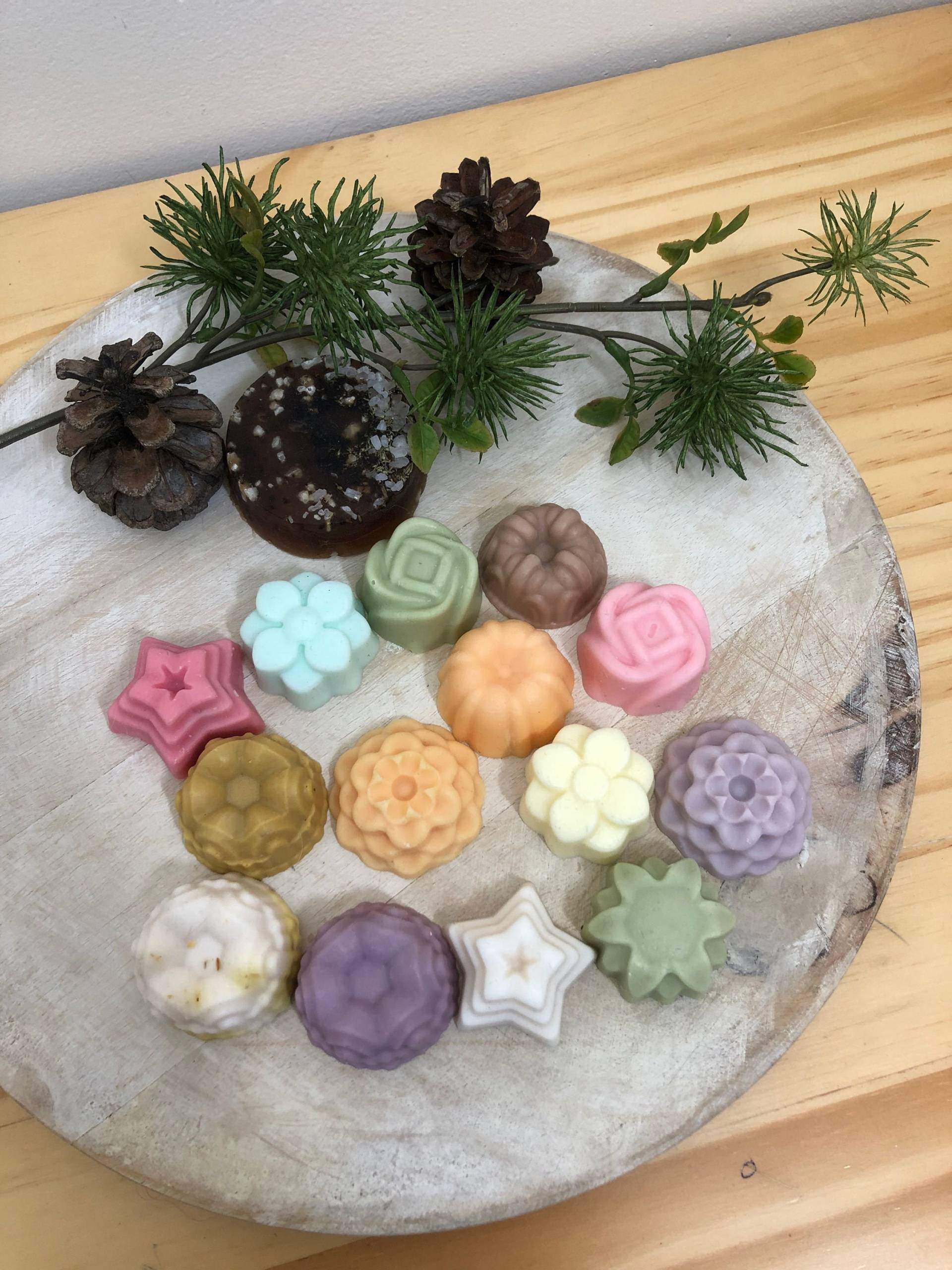 20x Seife | Random Aroma in Dose Ziegenmilch Zufällige Form Handgemachte Qualität Geschenkseife, Hochzeitsseife, Selbstgemachte Seife, Gesichtsseife von Etsy - Engira